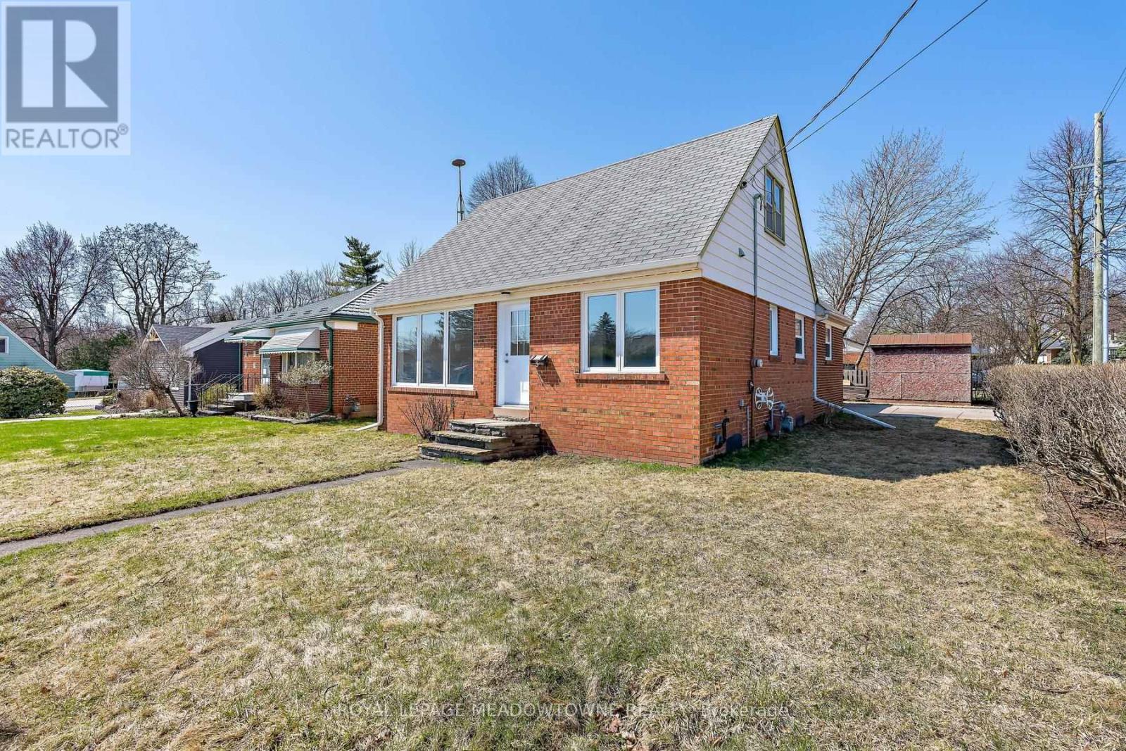 3 Bard Lane, Halton Hills, ON - Outdoor