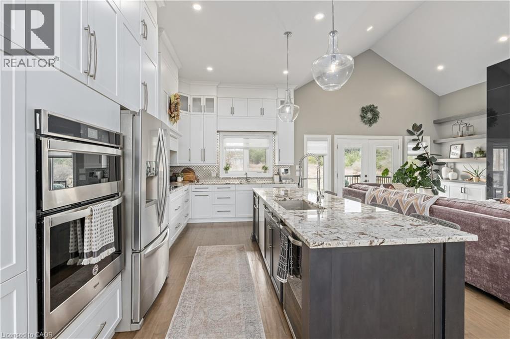 9677 Tenth Sideroad, Erin, ON - Indoor Photo Showing Kitchen With Upgraded Kitchen