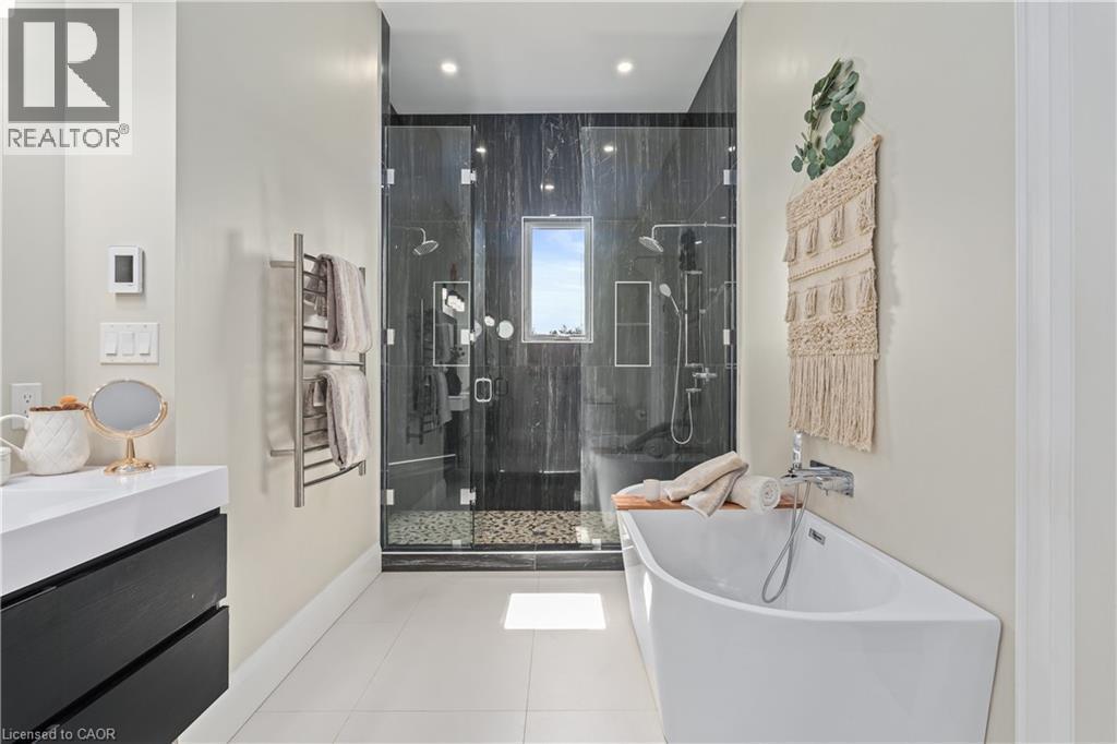 9677 Tenth Sideroad, Erin, ON - Indoor