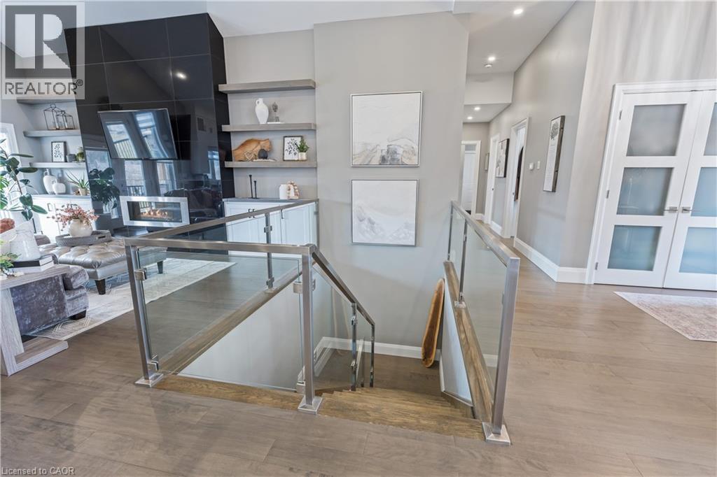 9677 Tenth Sideroad, Erin, ON - Indoor Photo Showing Other Room