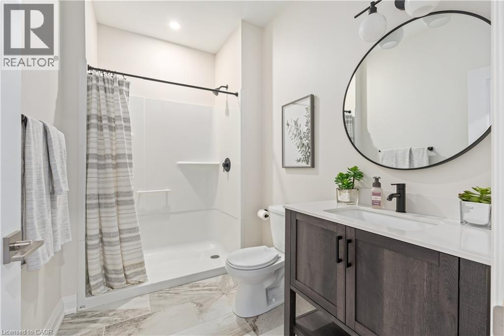 9677 Tenth Sideroad, Erin, ON - Indoor Photo Showing Bathroom