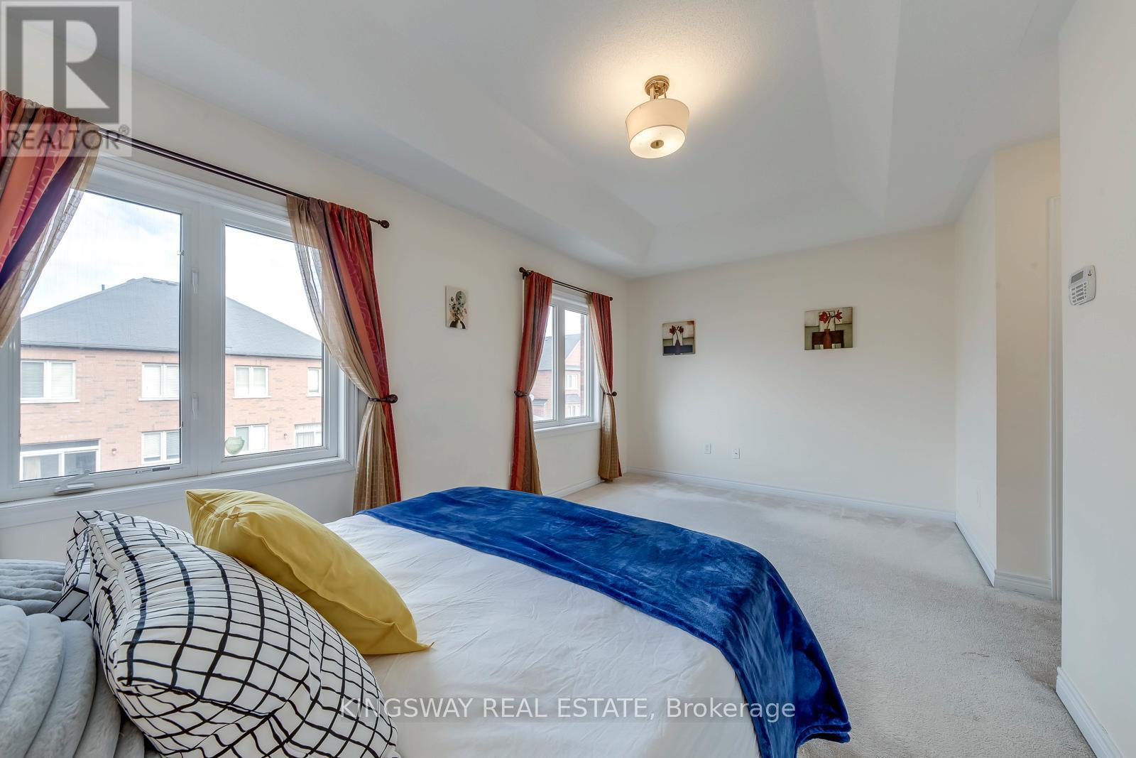 5479 Fudge Terrace, Mississauga, ON - Indoor Photo Showing Bedroom