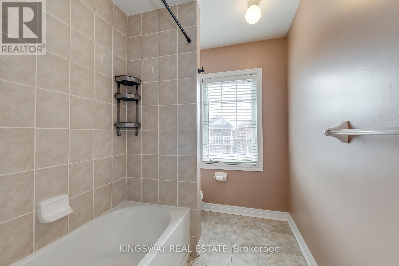 5479 Fudge Terrace, Mississauga, ON - Indoor Photo Showing Bathroom