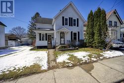 62 BEECHER STREET Brockville, ON K6V 5M3