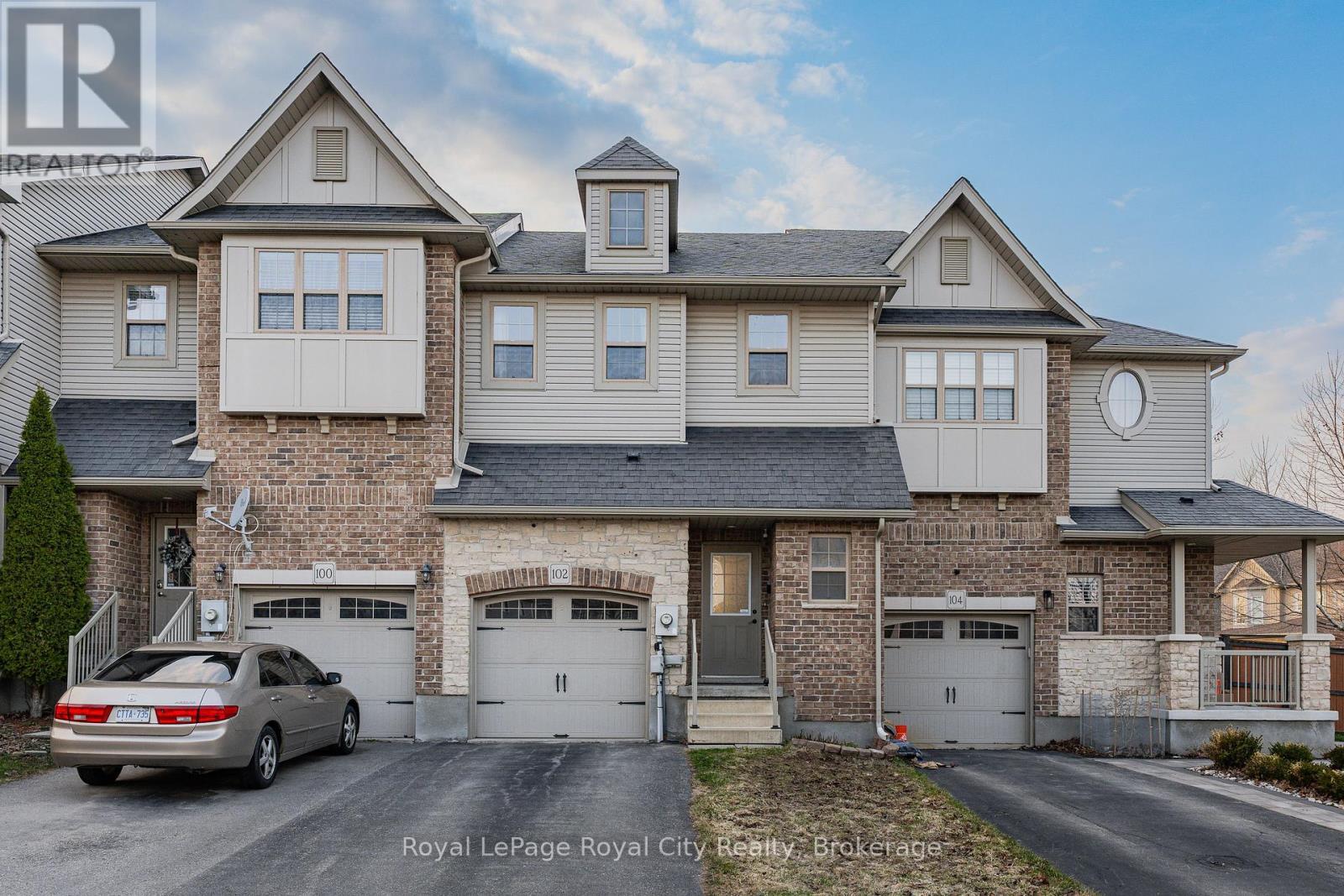 102 Edwards Street, Guelph (Grange Road), ON - Outdoor With Facade
