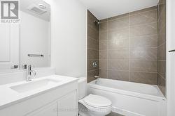 Ensuite -