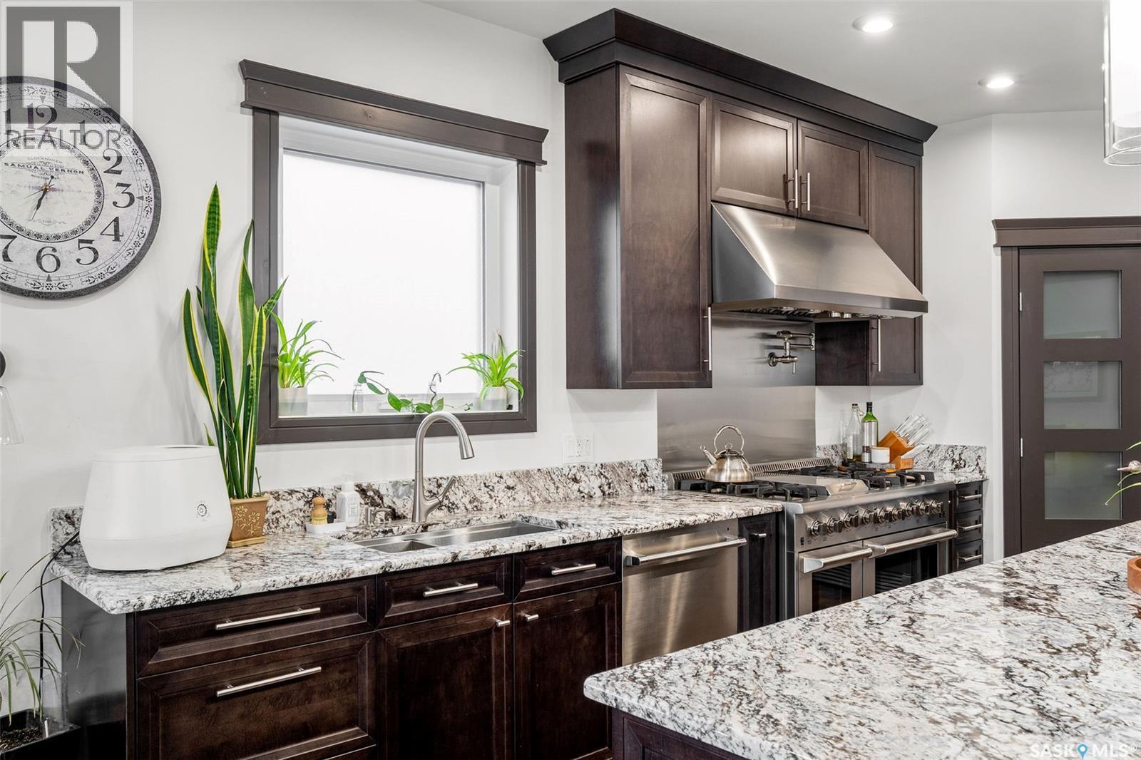 7 Pape Drive, Humboldt Lake, SK - Indoor Photo Showing Kitchen With Double Sink With Upgraded Kitchen