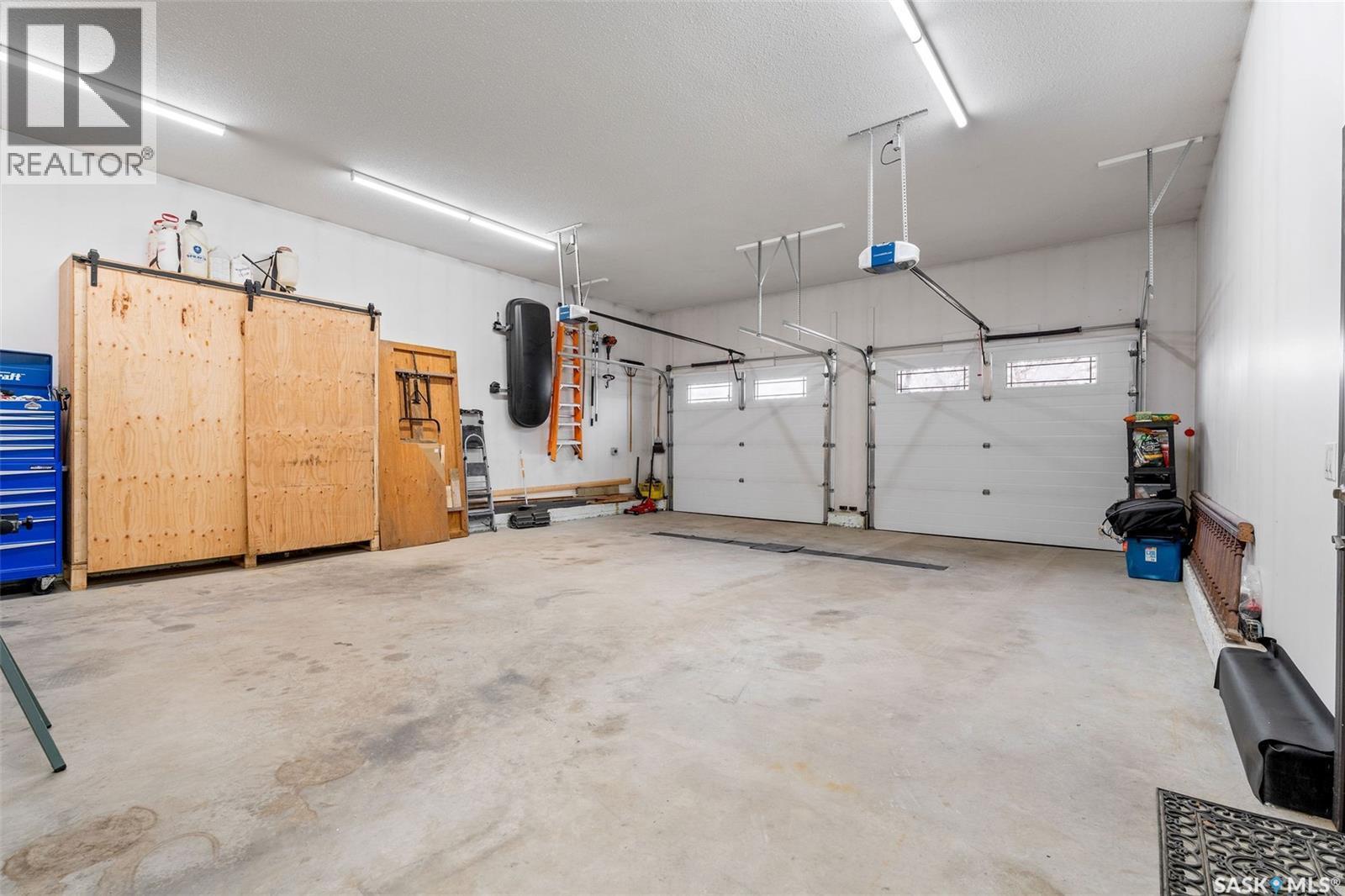 7 Pape Drive, Humboldt Lake, SK - Indoor Photo Showing Garage