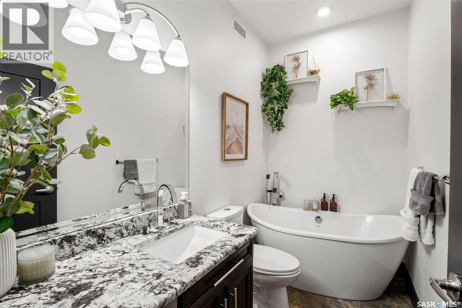 7 Pape Drive, Humboldt Lake, SK - Indoor Photo Showing Bathroom