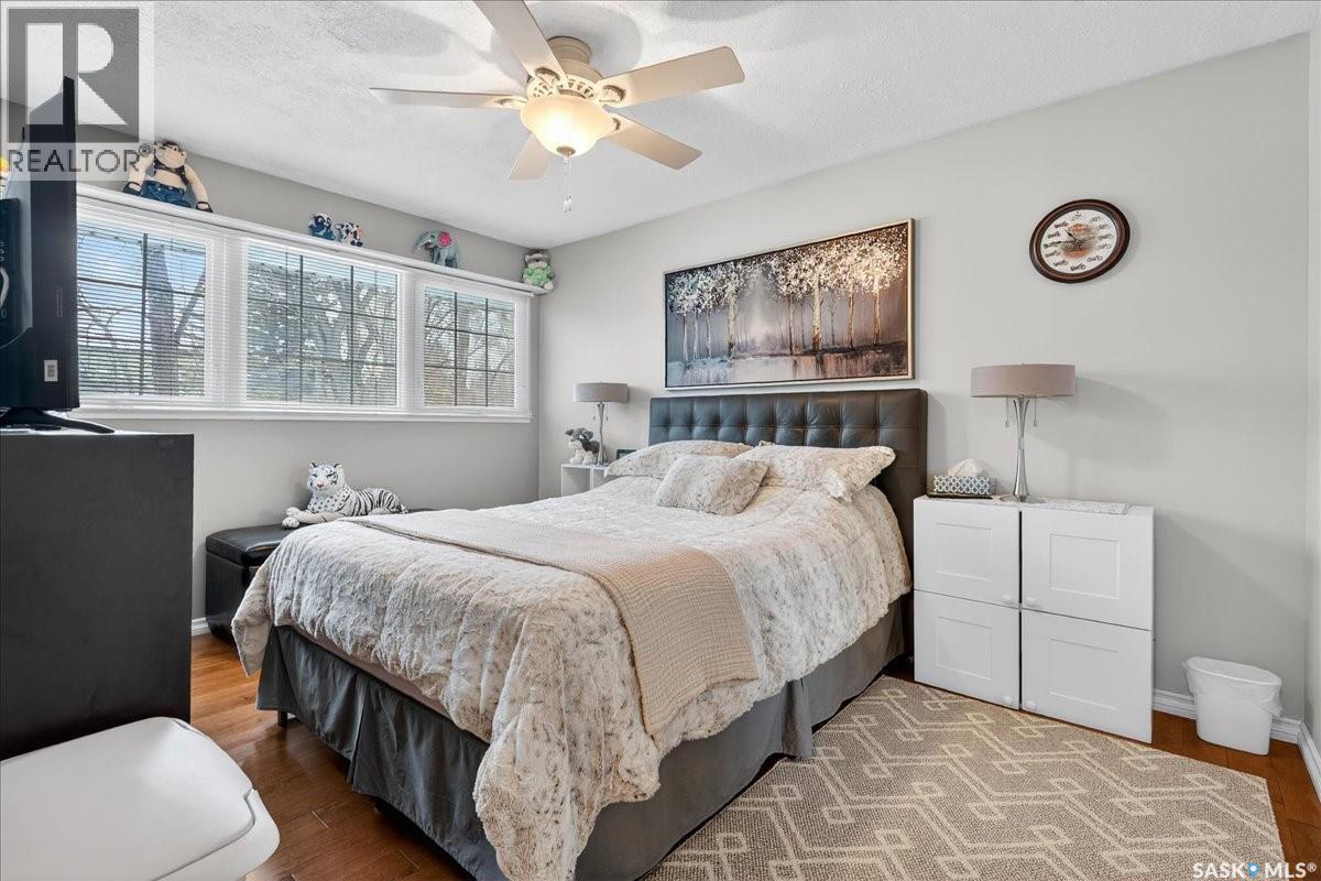 3718 Argyle Road, Regina, SK - Indoor Photo Showing Bedroom
