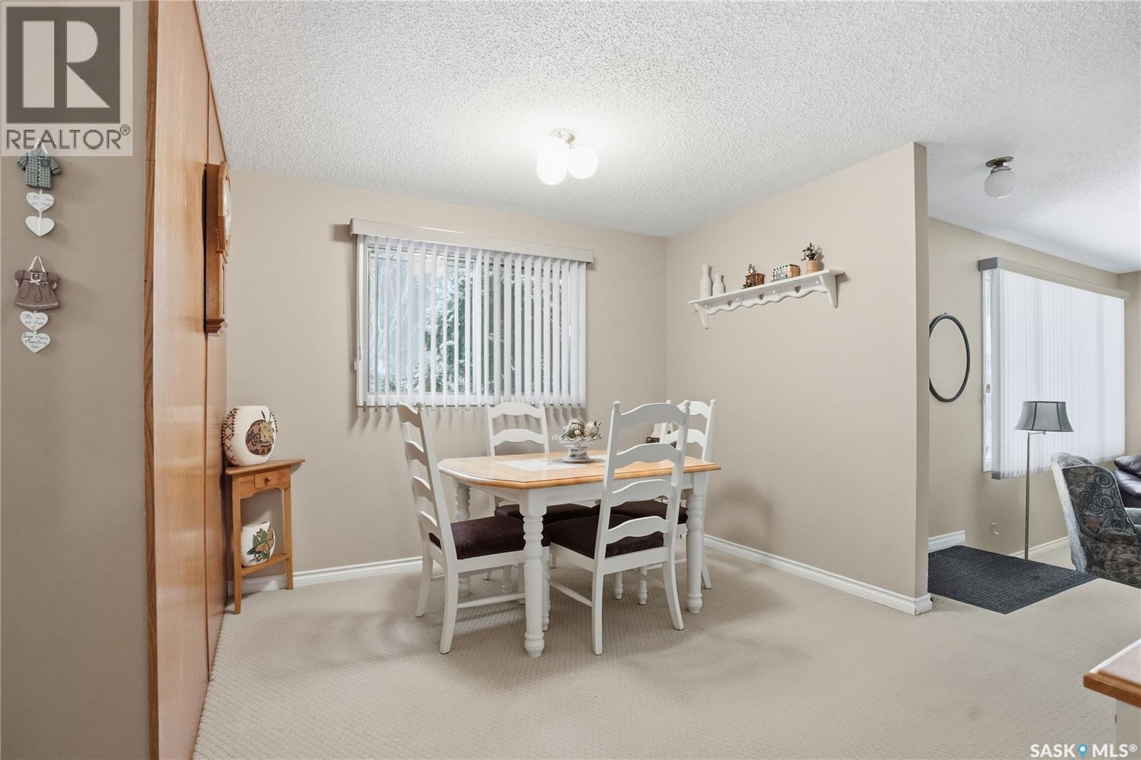 73 Champlin Crescent, Saskatoon, SK - Indoor Photo Showing Dining Room