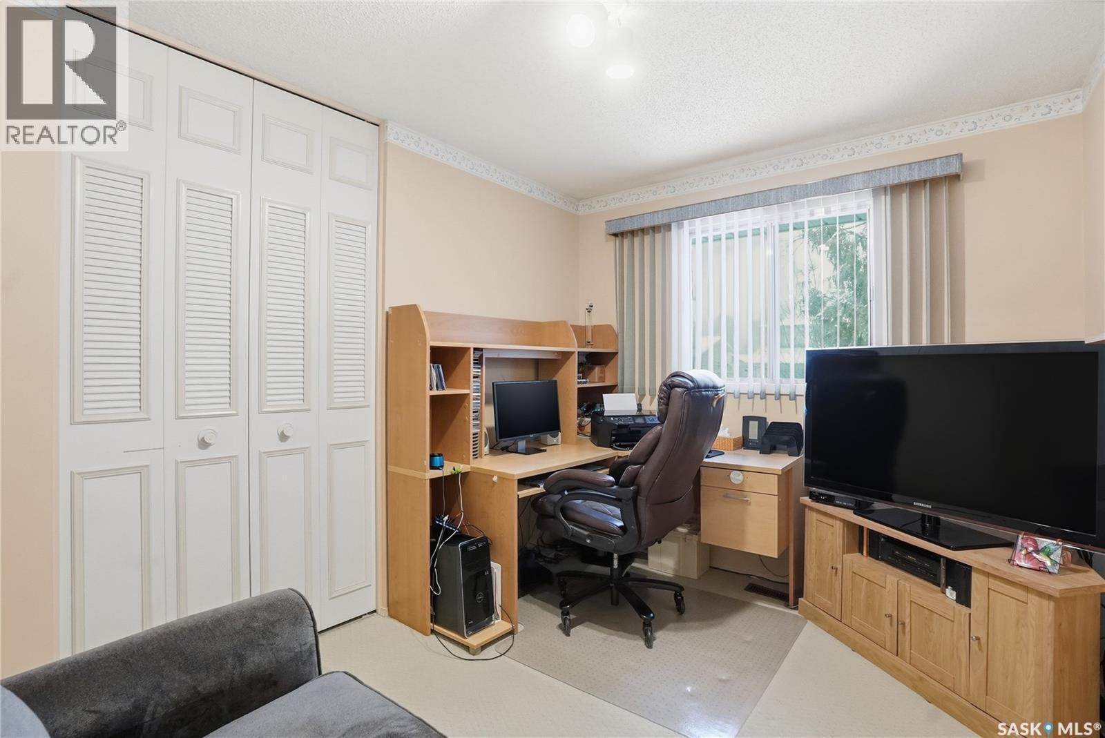 73 Champlin Crescent, Saskatoon, SK - Indoor Photo Showing Office