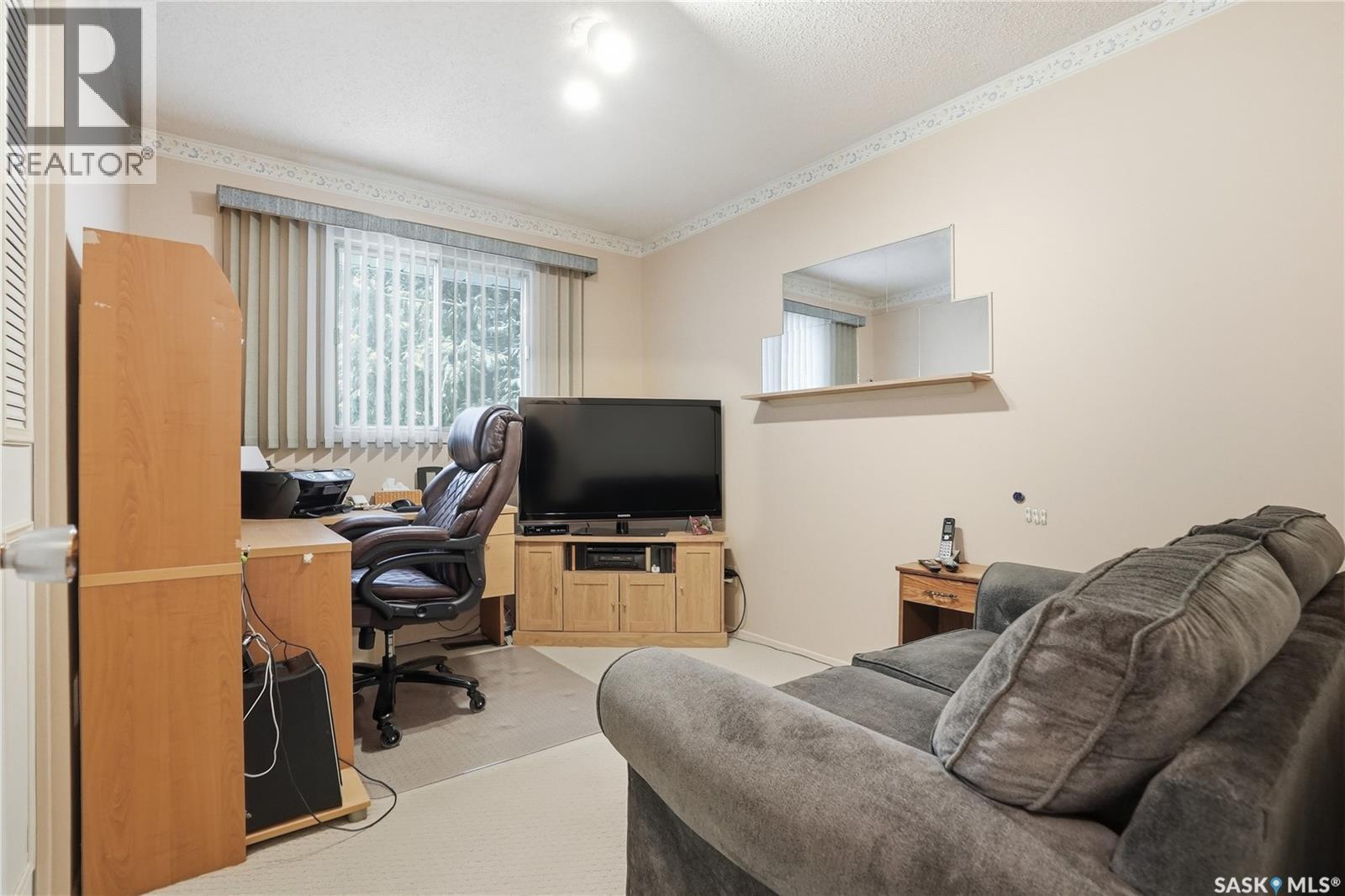 73 Champlin Crescent, Saskatoon, SK - Indoor Photo Showing Office