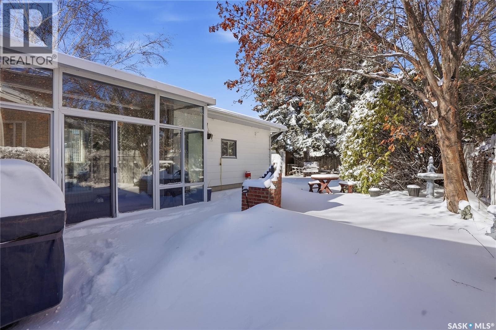 73 Champlin Crescent, Saskatoon, SK - Outdoor