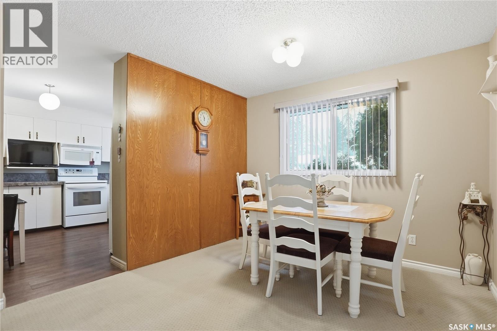 73 Champlin Crescent, Saskatoon, SK - Indoor Photo Showing Dining Room