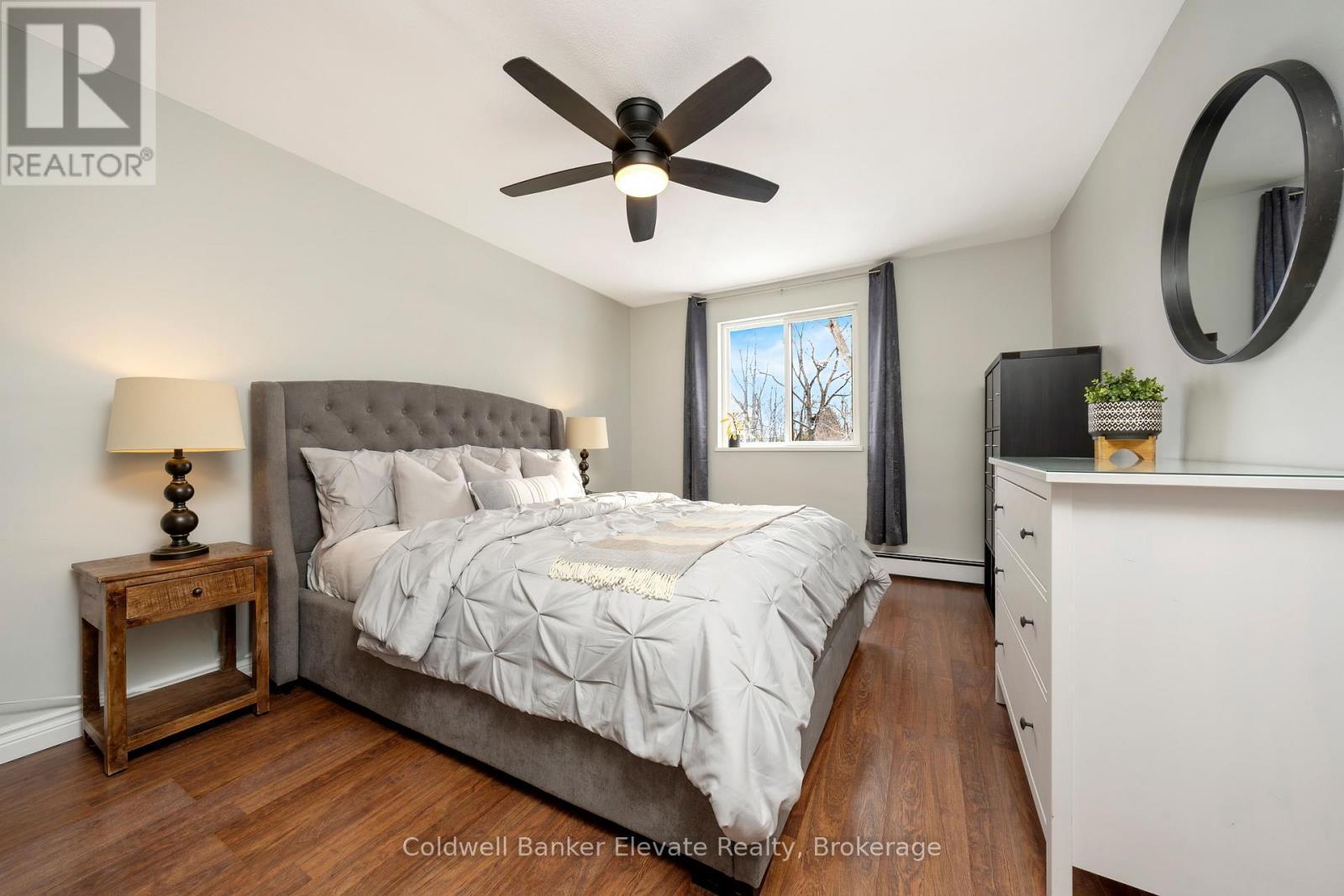 402 - 49 Park Avenue, Halton Hills, ON - Indoor Photo Showing Bedroom