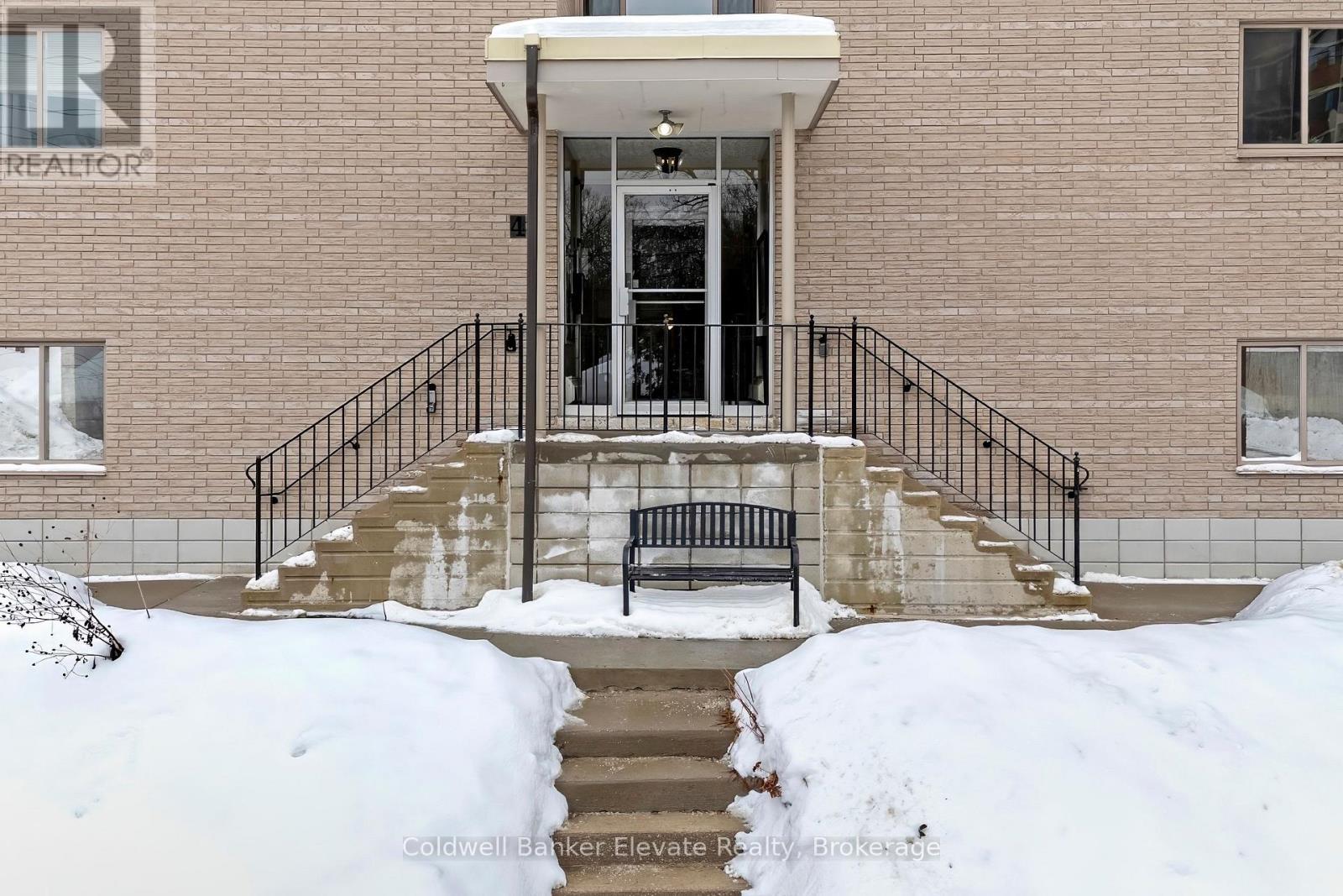 402 - 49 Park Avenue, Halton Hills, ON - Outdoor With Exterior
