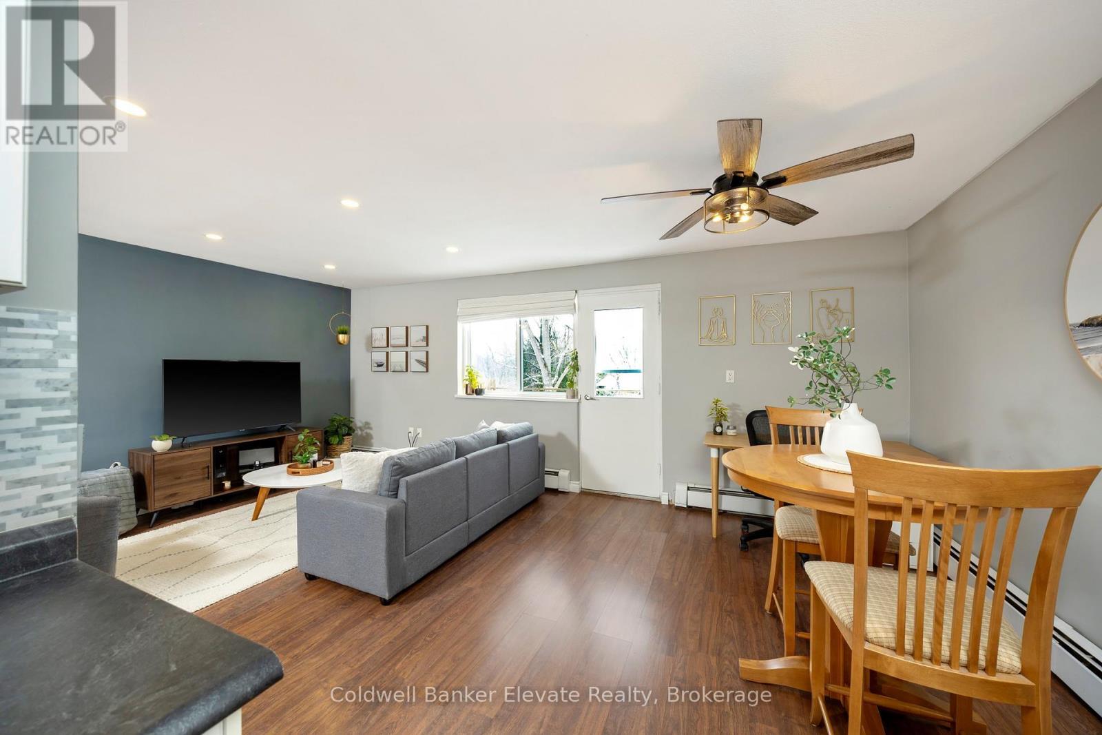 402 - 49 Park Avenue, Halton Hills, ON - Indoor