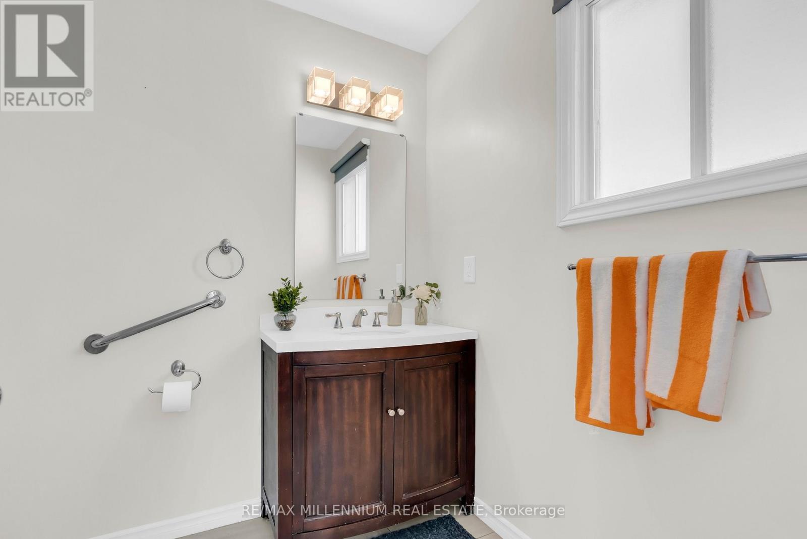 20 Kesteven Crescent, Brampton, ON - Indoor Photo Showing Bathroom