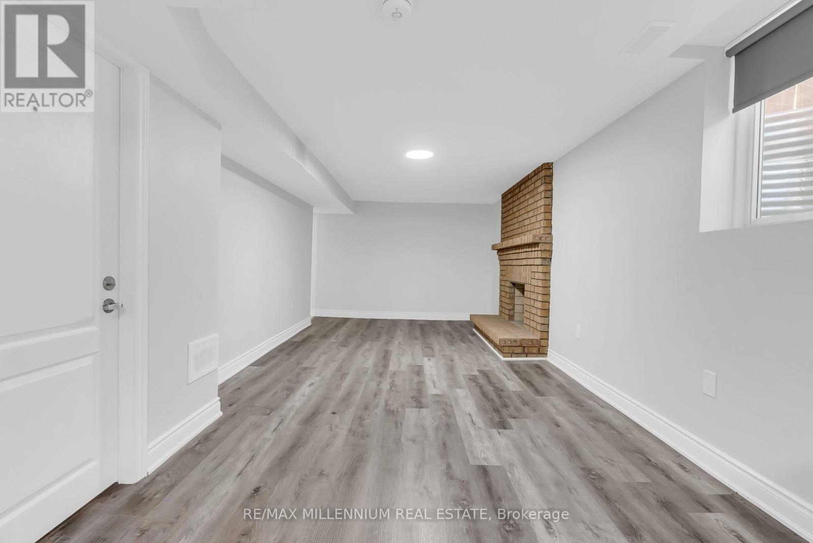 20 Kesteven Crescent, Brampton, ON - Indoor Photo Showing Other Room