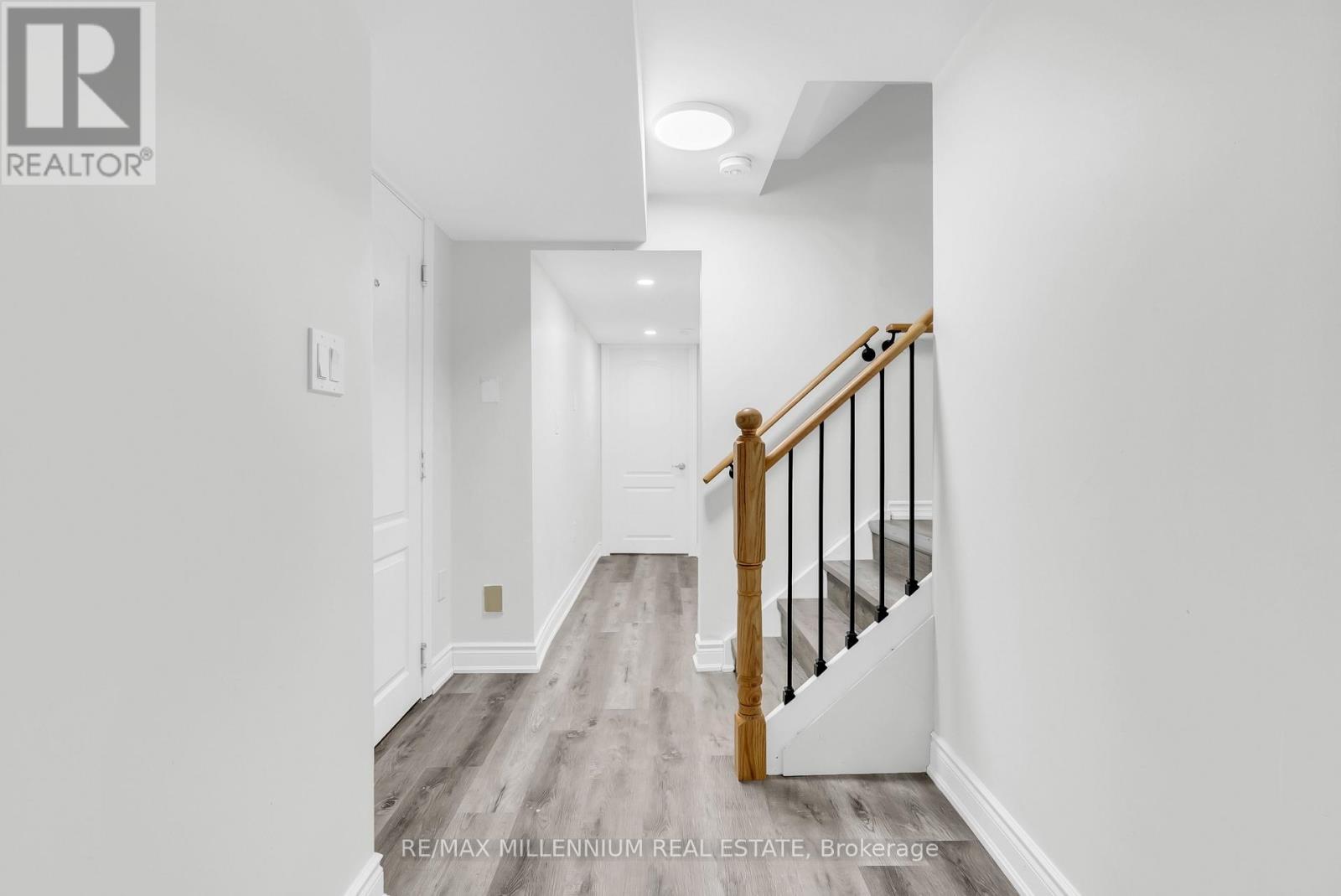 20 Kesteven Crescent, Brampton, ON - Indoor Photo Showing Other Room