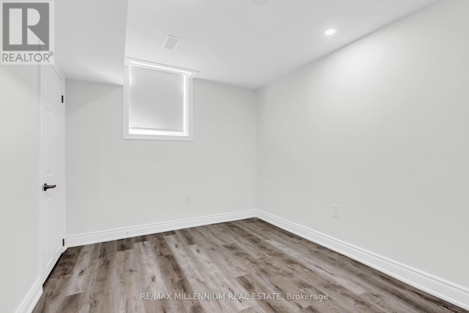 20 Kesteven Crescent, Brampton, ON - Indoor Photo Showing Other Room