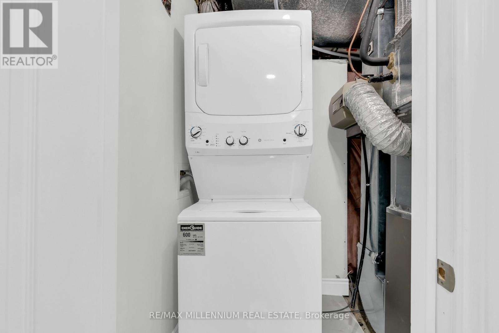 20 Kesteven Crescent, Brampton, ON - Indoor Photo Showing Laundry Room