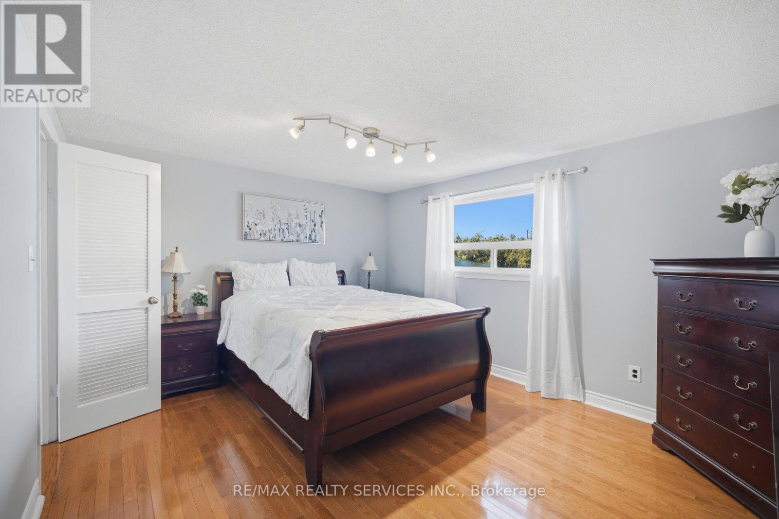 68 Elgin Drive, Brampton, ON - Indoor Photo Showing Bedroom