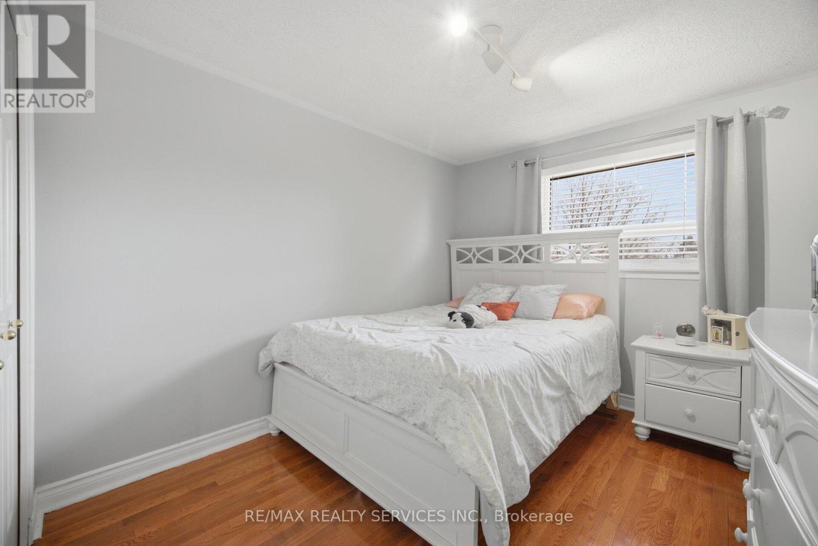 68 Elgin Drive, Brampton, ON - Indoor Photo Showing Bedroom