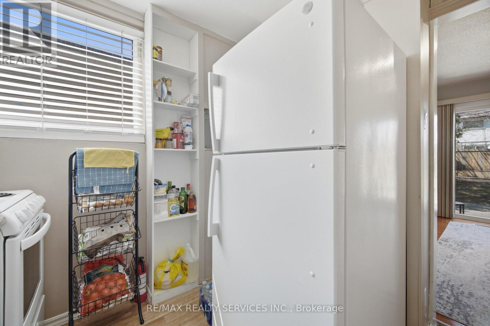 68 Elgin Drive, Brampton, ON - Indoor Photo Showing Other Room