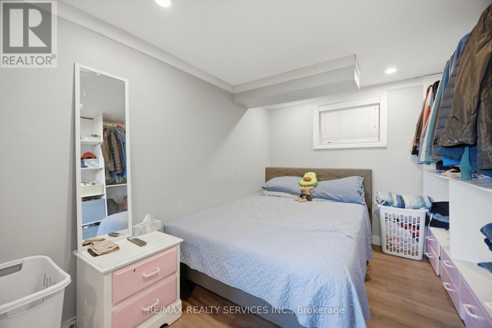 68 Elgin Drive, Brampton, ON - Indoor Photo Showing Bedroom