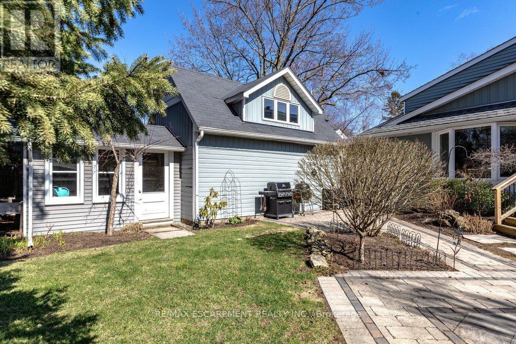 2119 Paisley Avenue, Burlington, ON - Outdoor