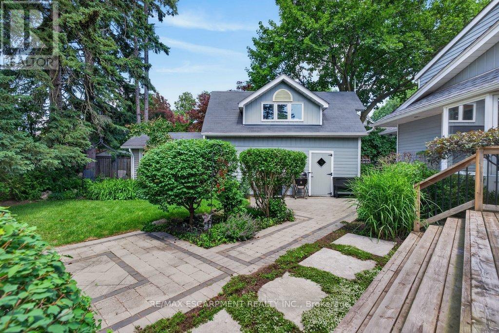 2119 Paisley Avenue, Burlington, ON - Outdoor