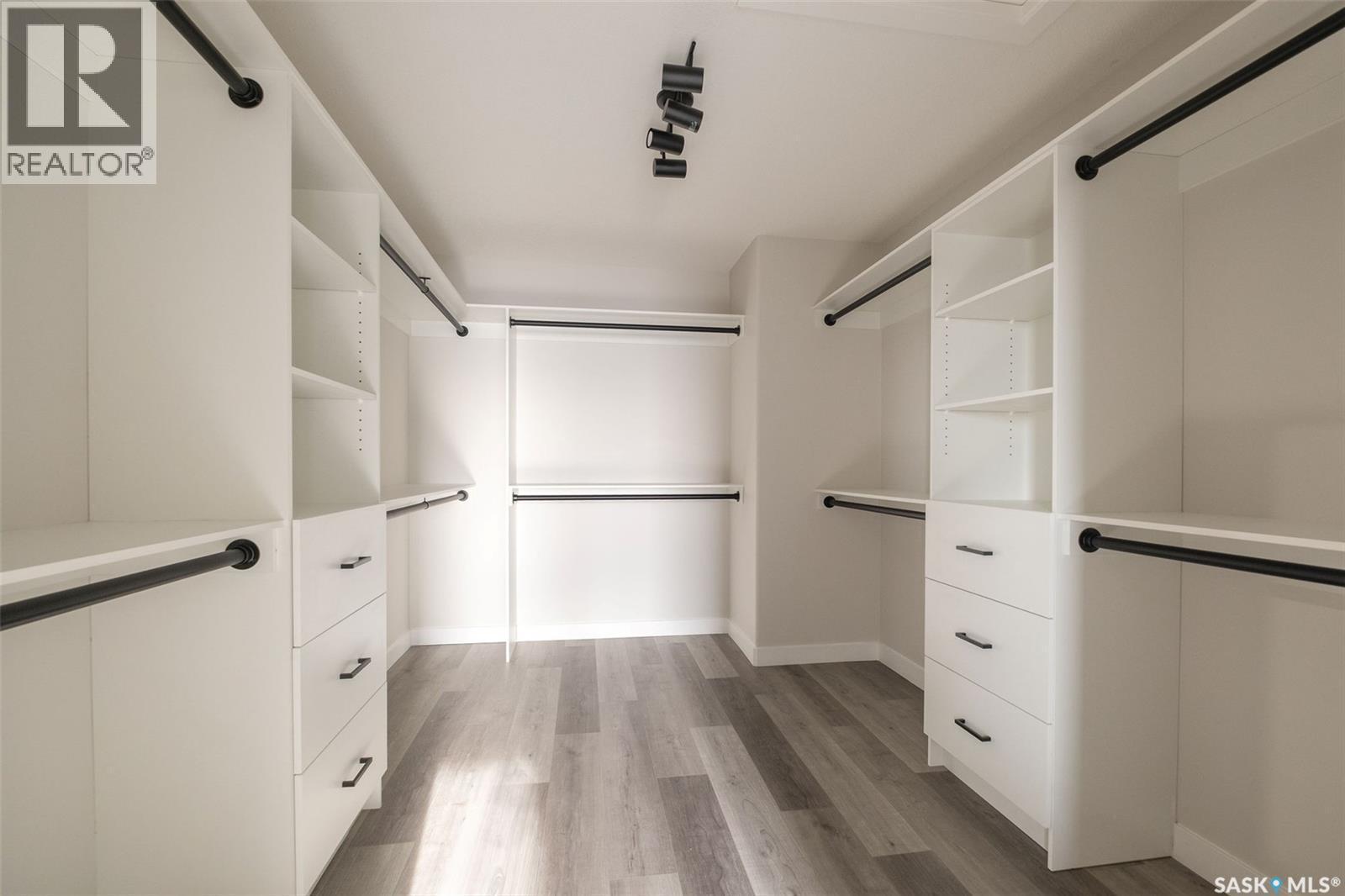 3748 Gee Crescent, Regina, SK - Indoor Photo Showing Other Room