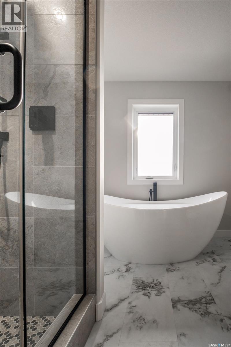 3748 Gee Crescent, Regina, SK - Indoor Photo Showing Bathroom