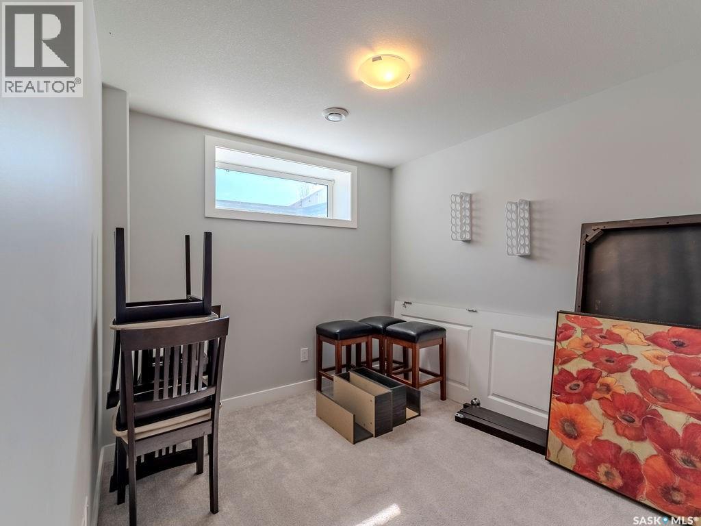 114 Germain Court, Saskatoon, SK - Indoor Photo Showing Bedroom