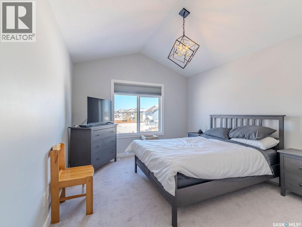 114 Germain Court, Saskatoon, SK - Indoor Photo Showing Bedroom