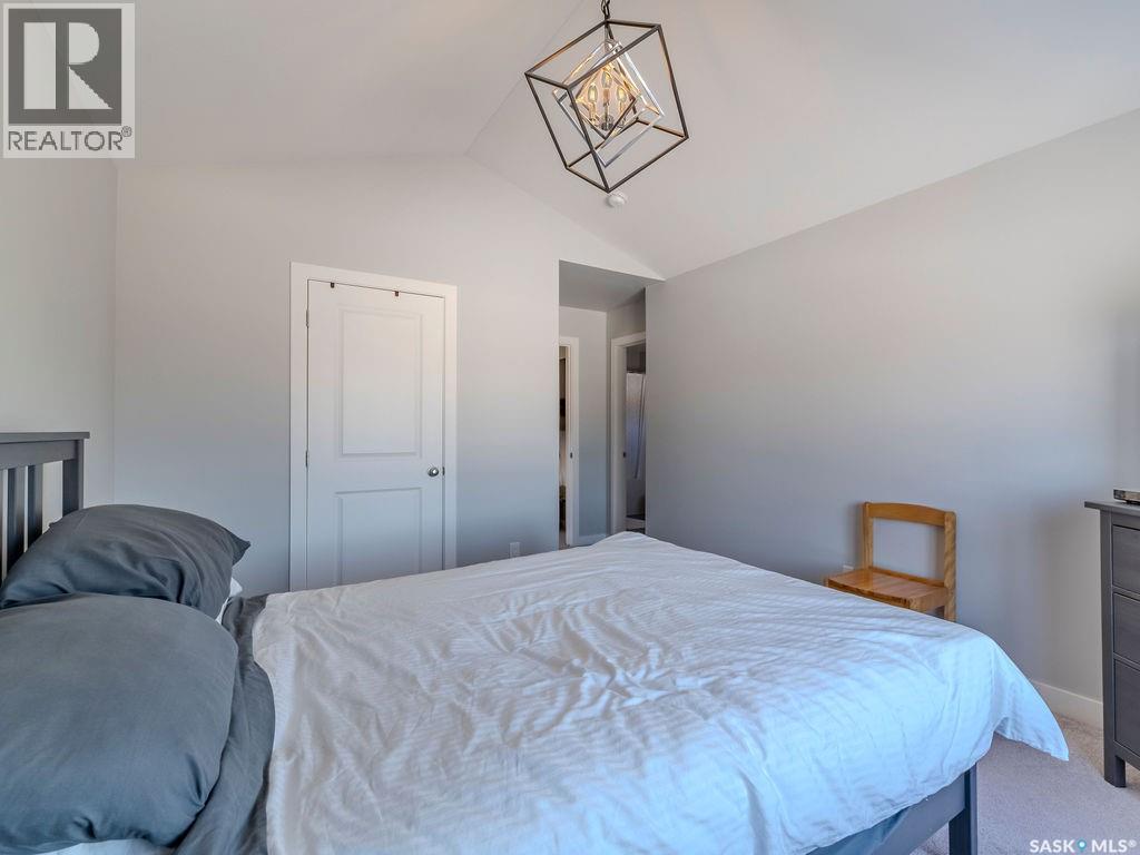 114 Germain Court, Saskatoon, SK - Indoor Photo Showing Bedroom