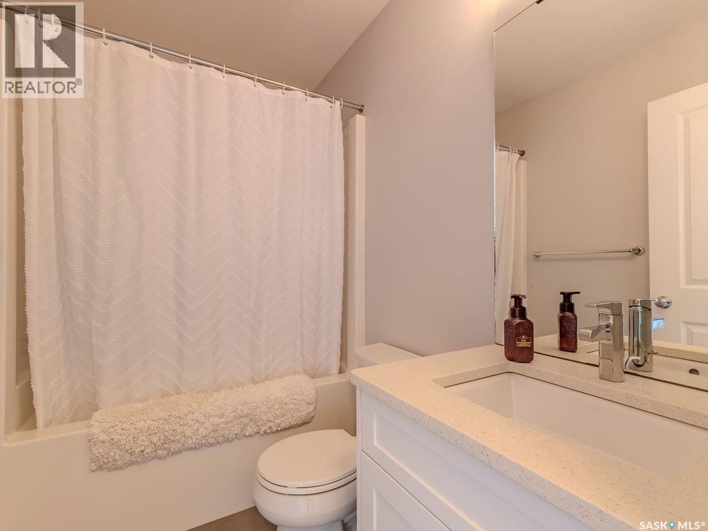 114 Germain Court, Saskatoon, SK - Indoor Photo Showing Bathroom