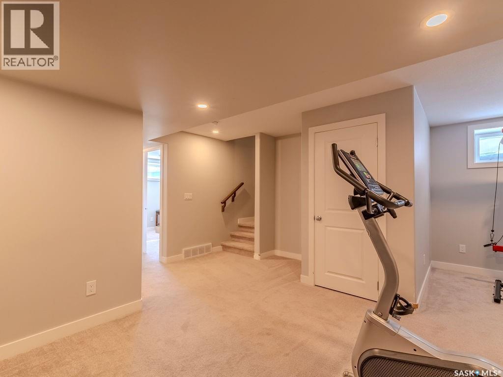 114 Germain Court, Saskatoon, SK - Indoor Photo Showing Gym Room