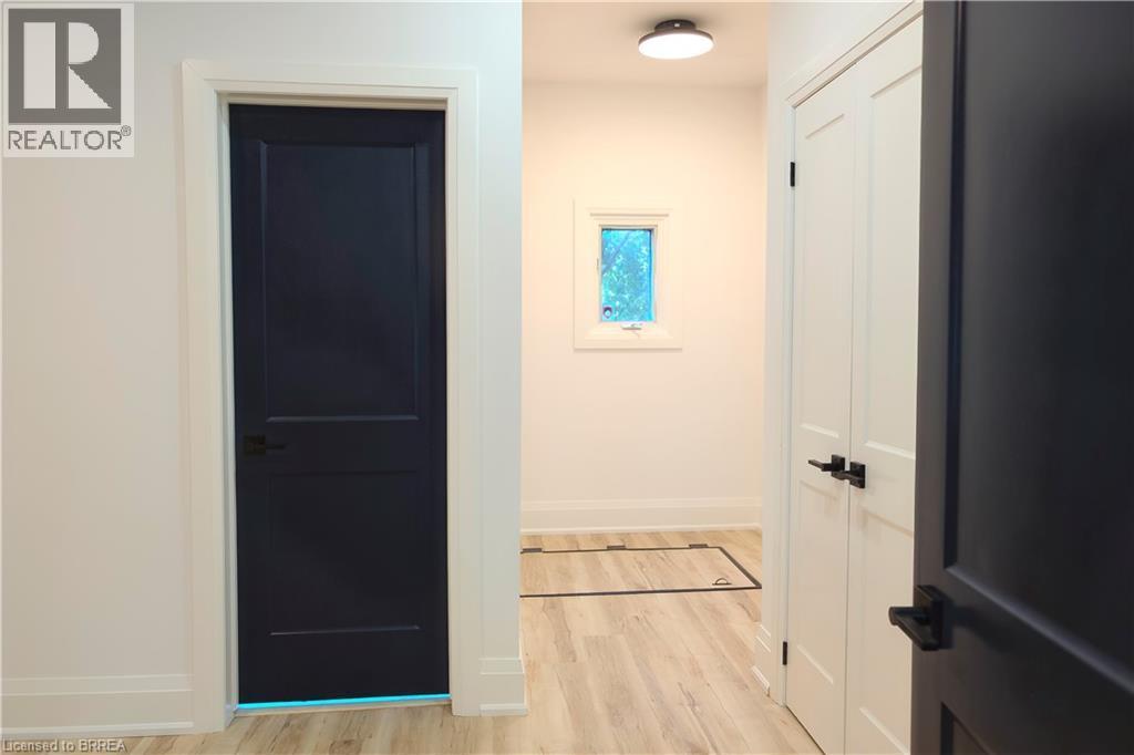91 Princess Street, Hamilton, ON - Indoor Photo Showing Other Room