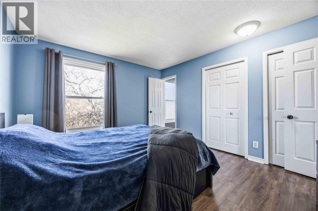 342 Willow Crescent, St Clair, ON - Indoor Photo Showing Bedroom