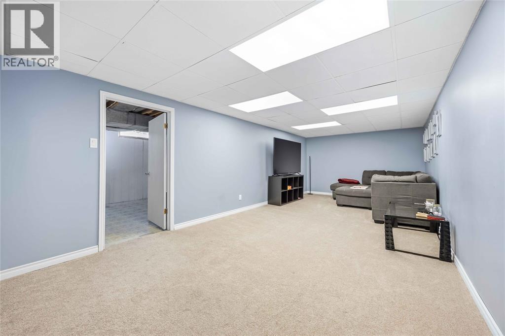 342 Willow Crescent, St Clair, ON - Indoor