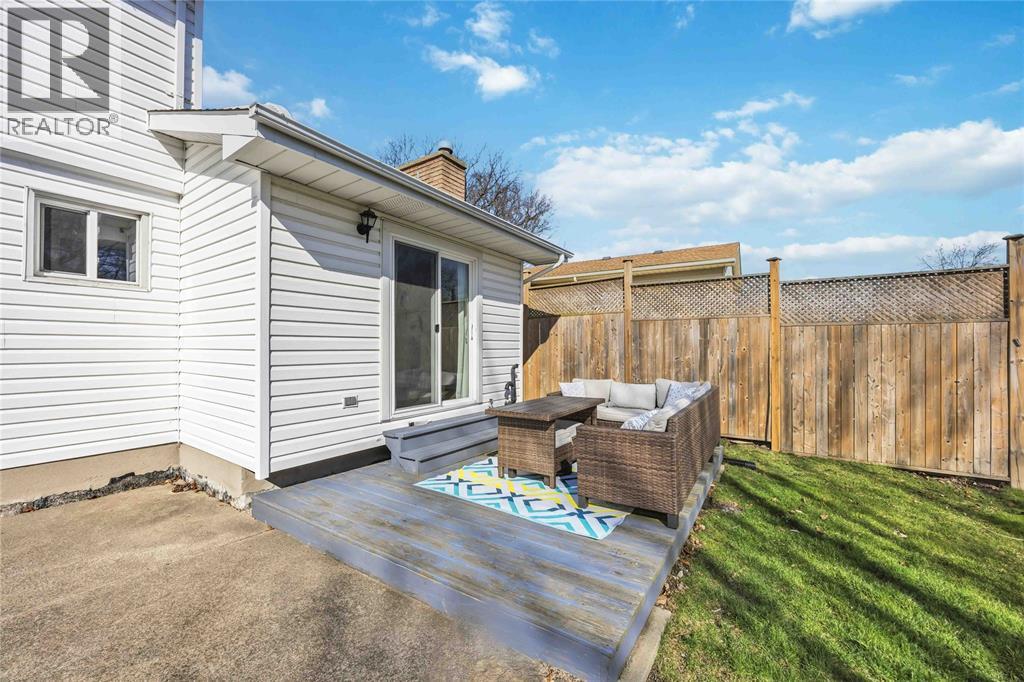342 Willow Crescent, St Clair, ON - Outdoor With Deck Patio Veranda