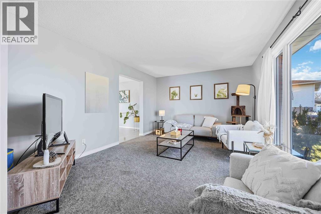 342 Willow Crescent, St Clair, ON - Indoor Photo Showing Other Room