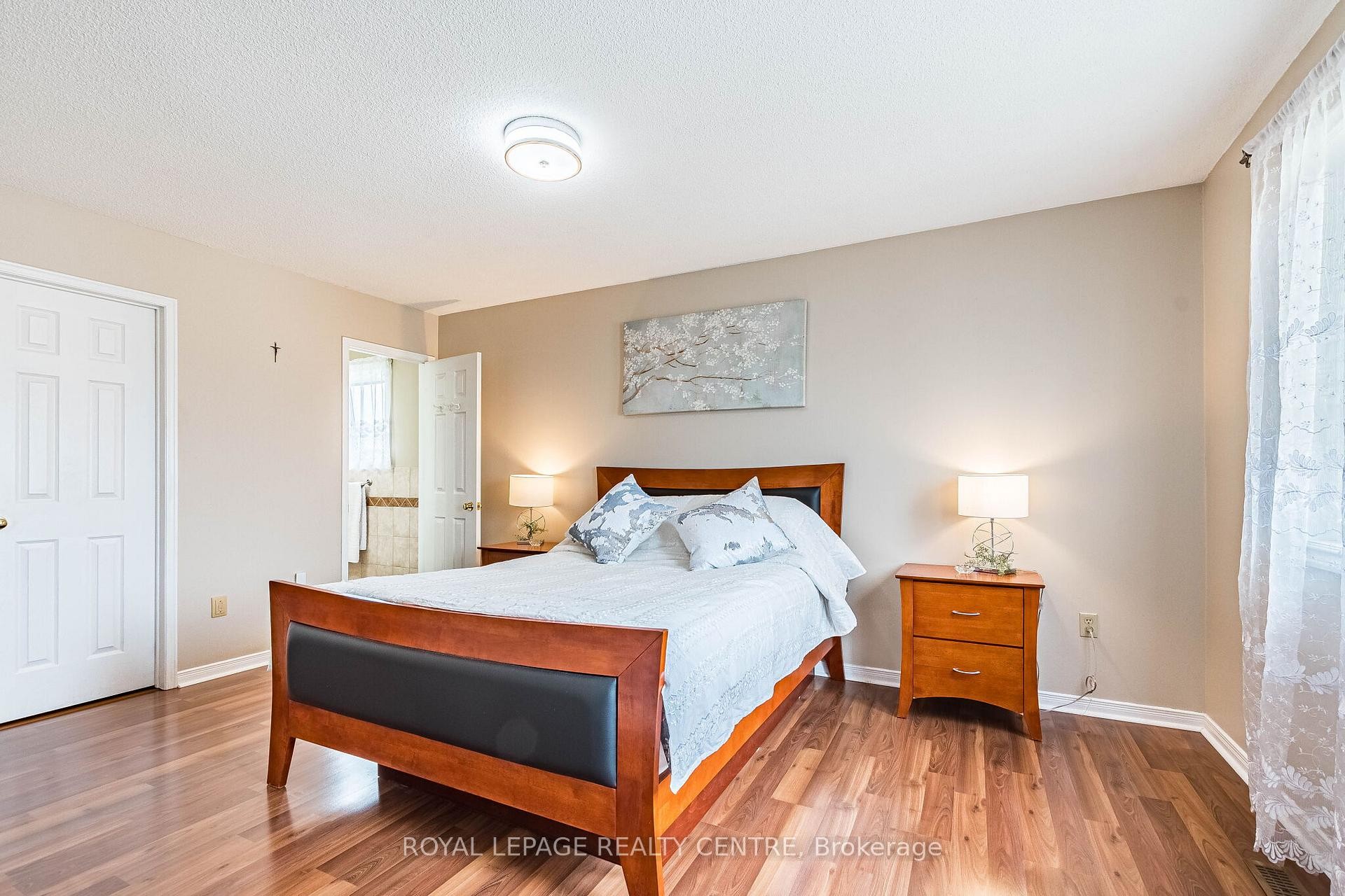 3026 Dalehurst Drive, Mississauga, ON - Indoor Photo Showing Bedroom