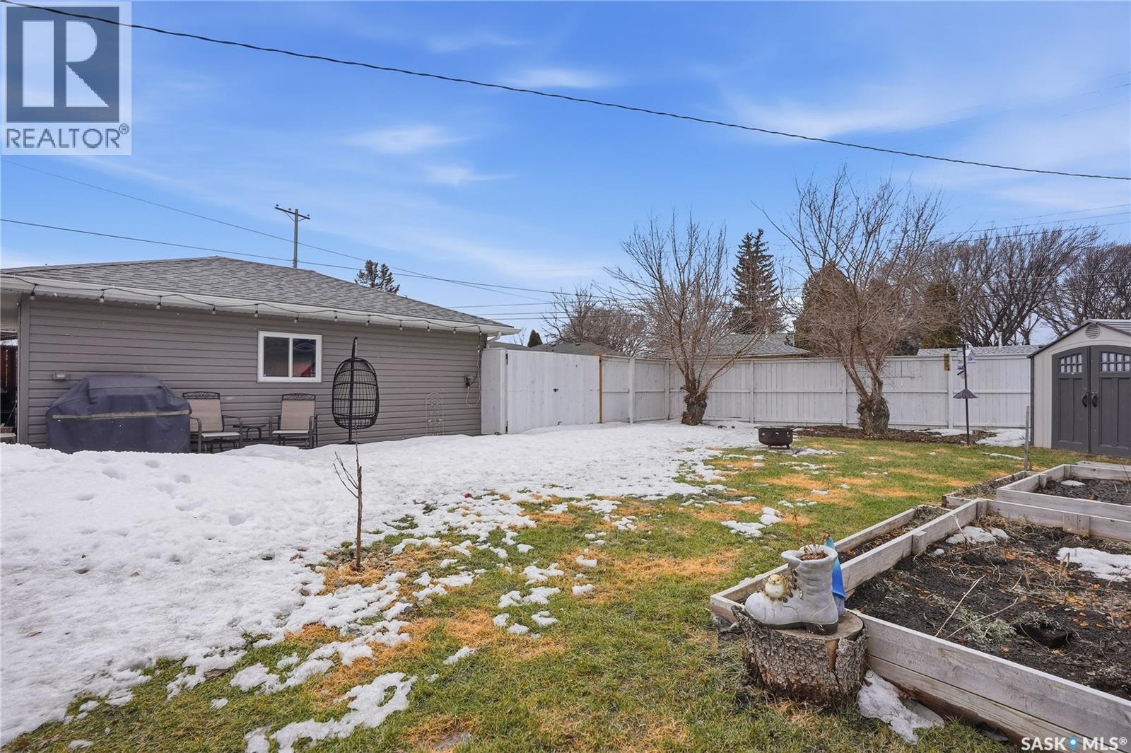 15 Stewart Avenue, Saskatoon, SK - Outdoor