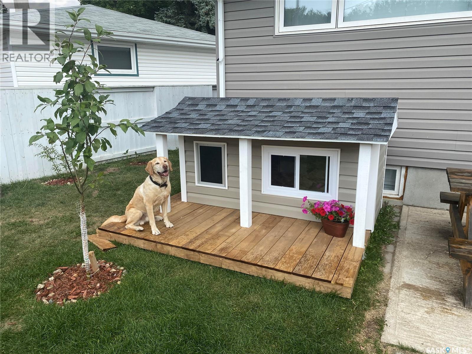 15 Stewart Avenue, Saskatoon, SK - Outdoor With Exterior