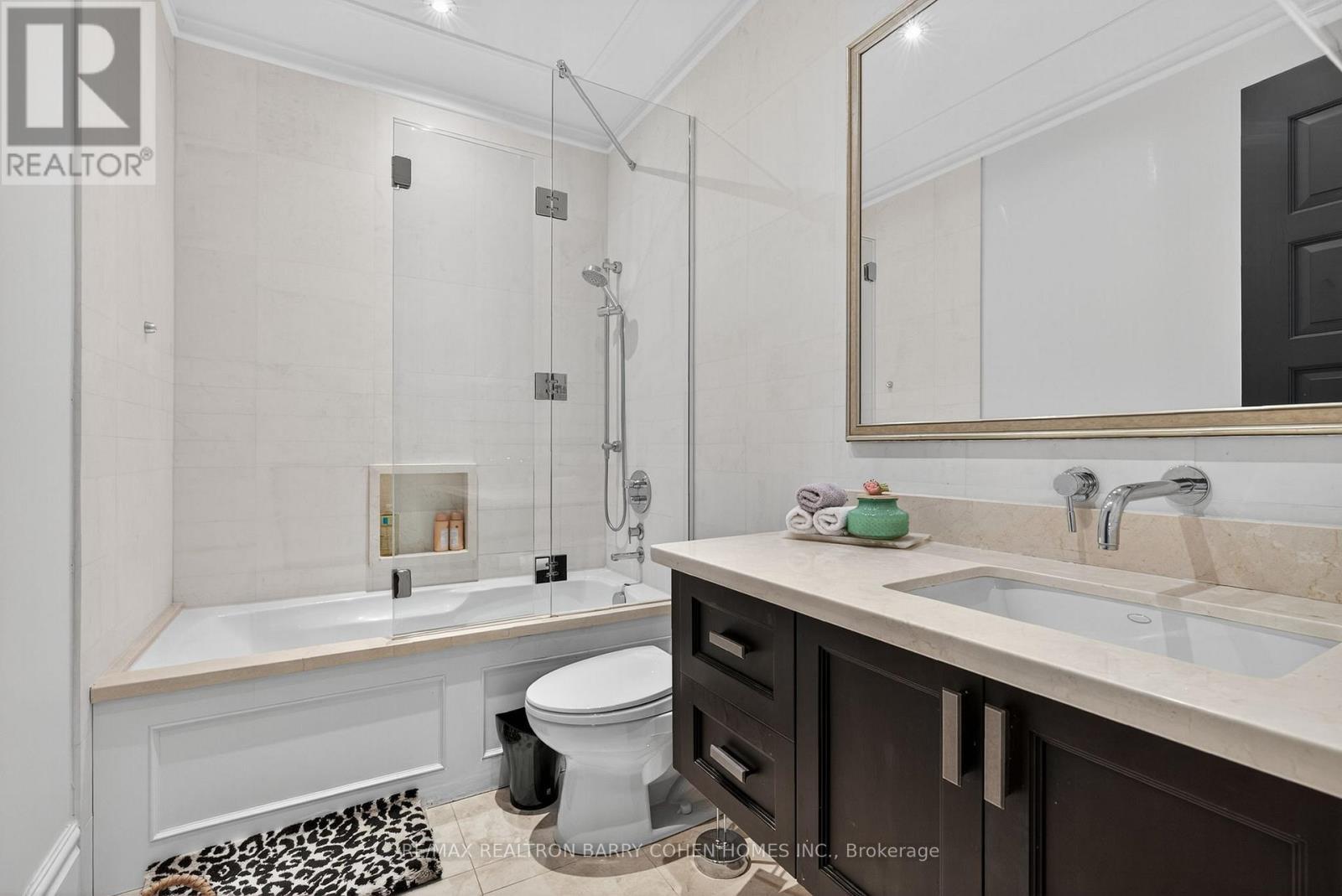 76 Arjay Crescent, Toronto, ON - Indoor Photo Showing Bathroom