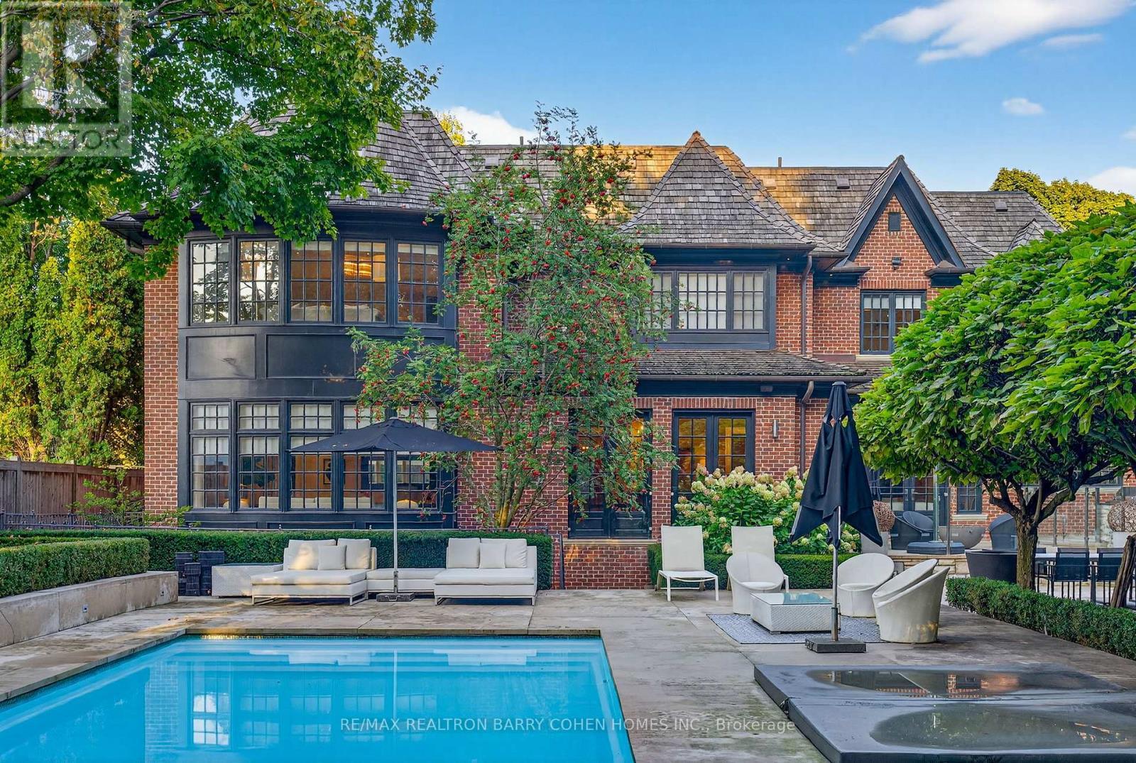 76 Arjay Crescent, Toronto, ON - Outdoor With In Ground Pool